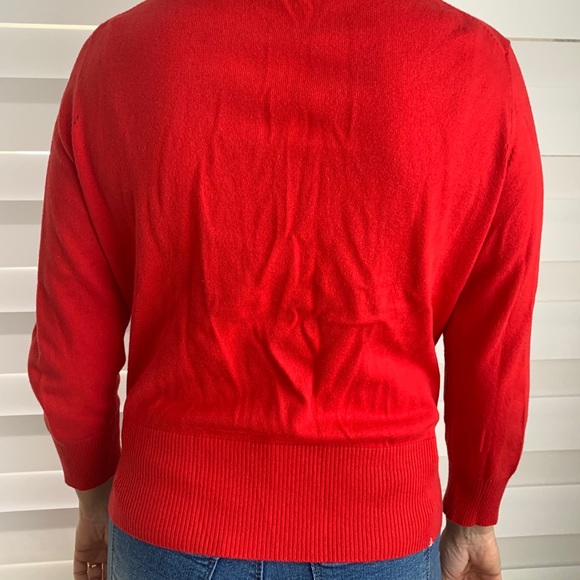 Red sweater - Picture 2 of 3